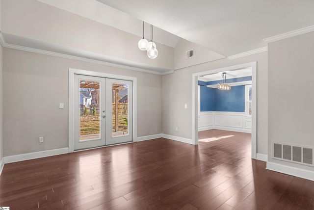 404 Gray Fox Square, Taylors, SC 29687