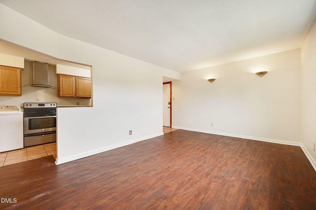 501 Jones Ferry Road Unit N9, Carrboro, NC 27510