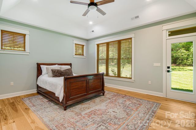 30 Shipman Parkway, Flat Rock, NC 28731