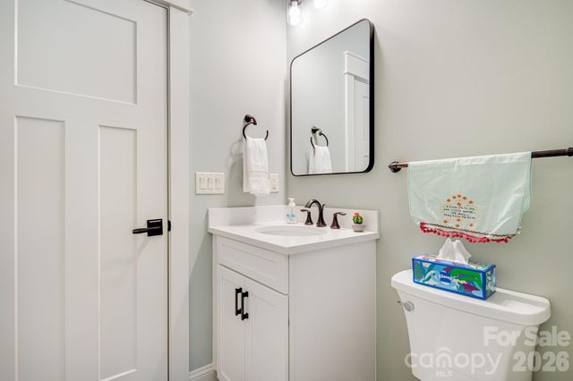 30 Shipman Parkway, Flat Rock, NC 28731