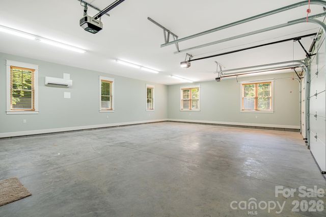 30 Shipman Parkway, Flat Rock, NC 28731