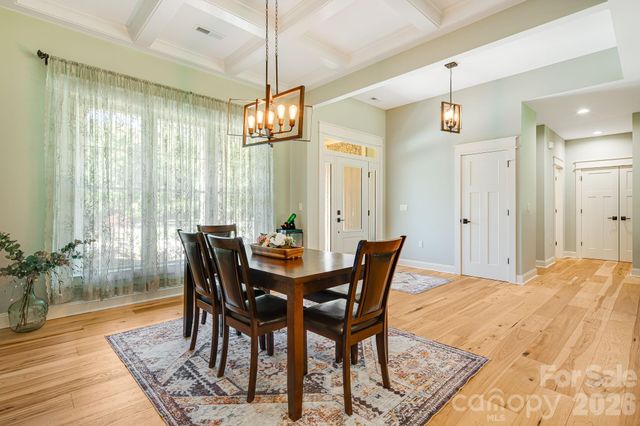 30 Shipman Parkway, Flat Rock, NC 28731