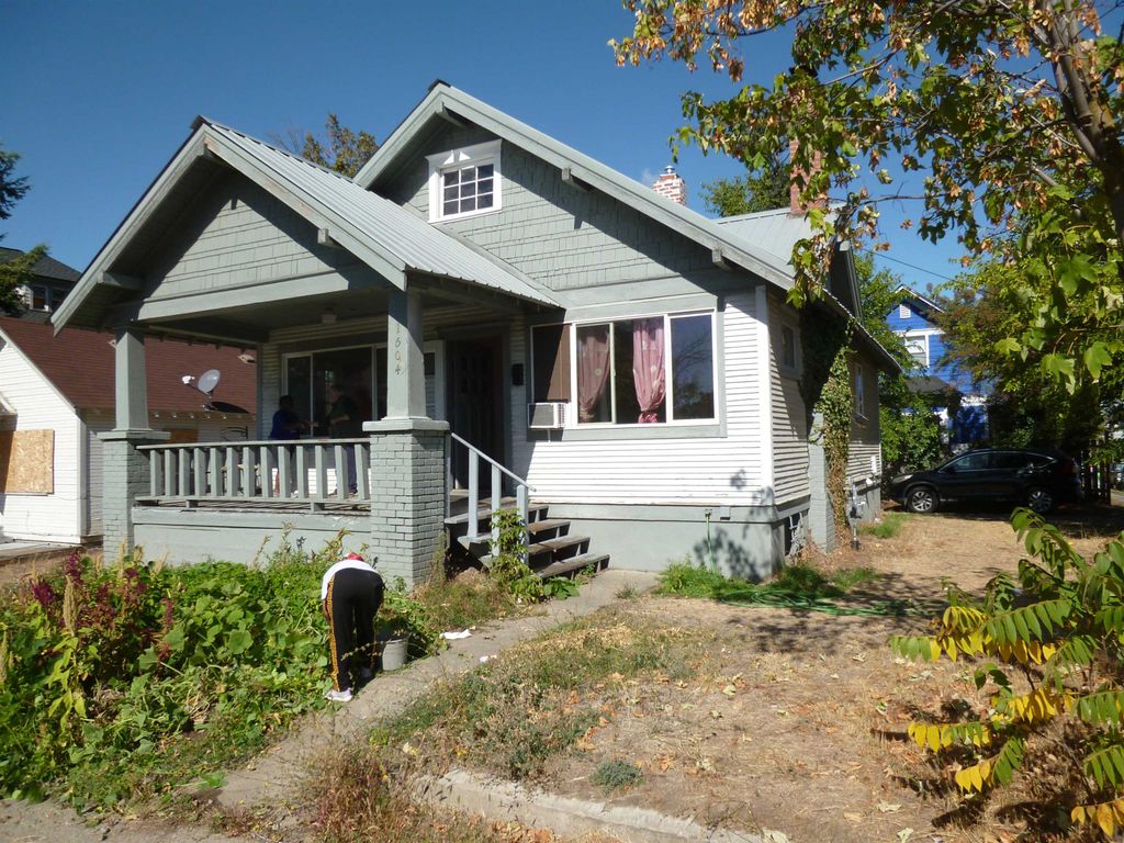 1504 W Gardner Ave, Spokane, WA 99201