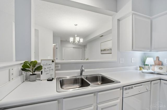 101 Postoak Lane, Milford, OH 45150