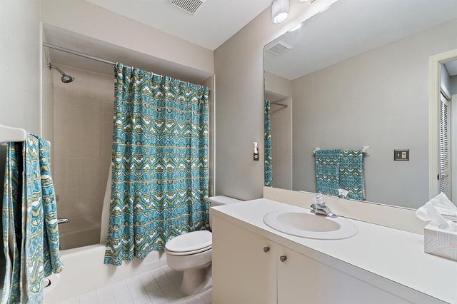 6503 SE Williamsburg Drive 104, Hobe Sound, FL 33455