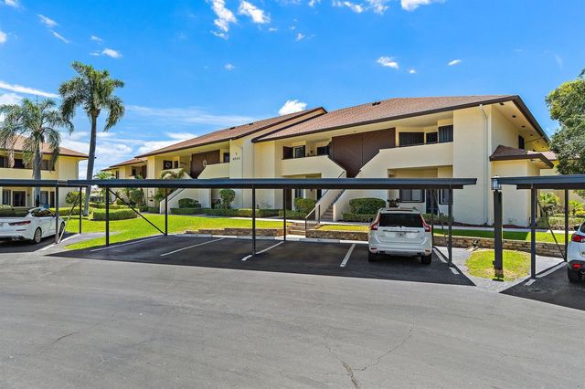 6503 SE Williamsburg Drive 104, Hobe Sound, FL 33455