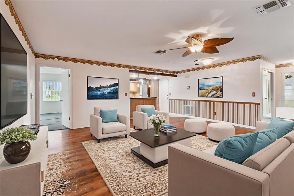 Image 11 of property listing at 912 E DEL WEBB BOULEVARD, Sun City Center, FL 33573
