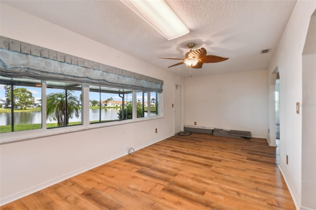 Image 16 of property listing at 912 E DEL WEBB BOULEVARD, Sun City Center, FL 33573