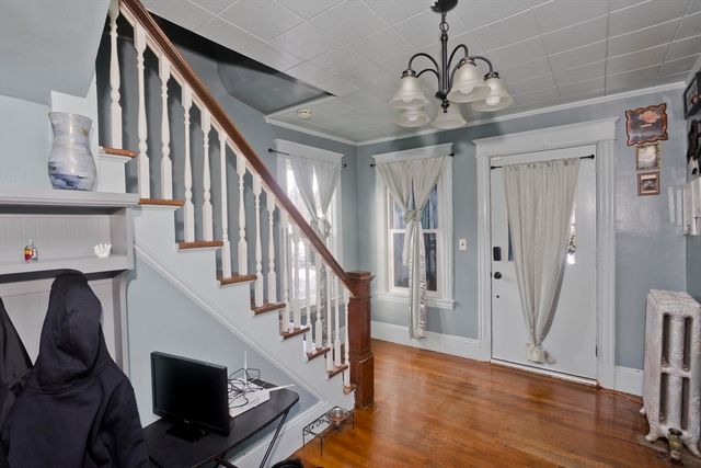 41 Embury St, Springfield, MA 01109