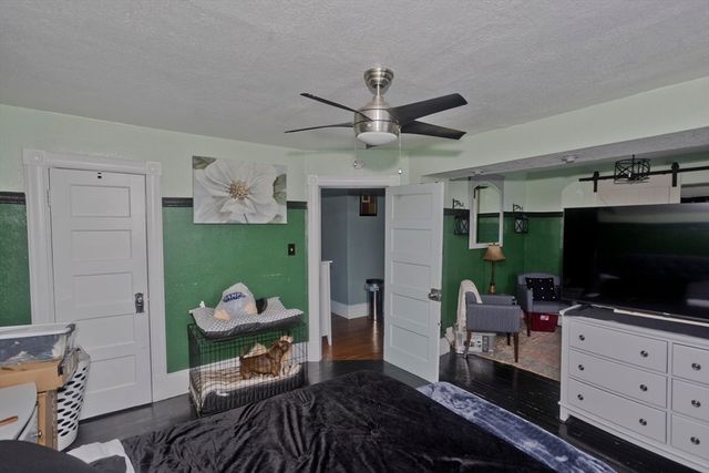 41 Embury St, Springfield, MA 01109