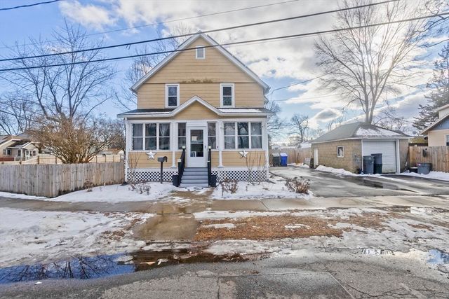41 Embury St, Springfield, MA 01109