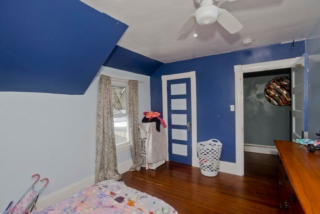 41 Embury St, Springfield, MA 01109