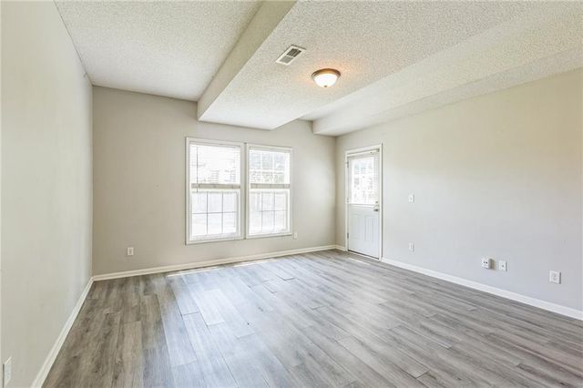 1010 N Clinton Street, Olathe, KS 66061