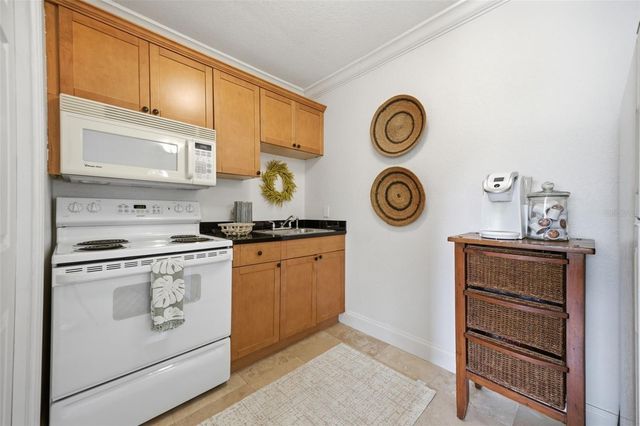 921 CORNELIUS AVENUE, Tampa, FL 33603