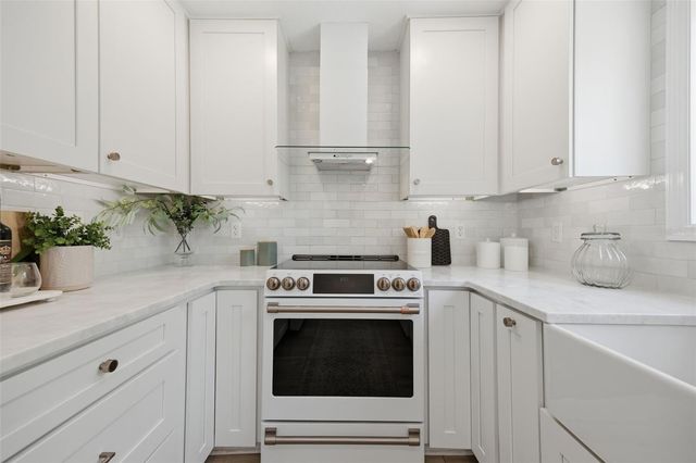 921 CORNELIUS AVENUE, Tampa, FL 33603