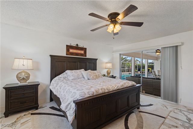 1011 S Town And River DR, Fort Myers, FL 33919