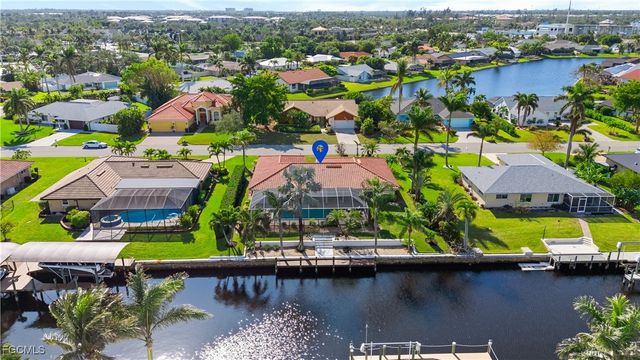 1011 S Town And River DR, Fort Myers, FL 33919