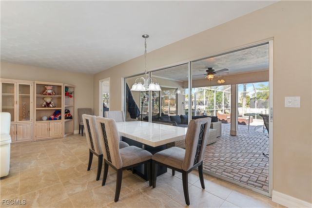 1011 S Town And River DR, Fort Myers, FL 33919