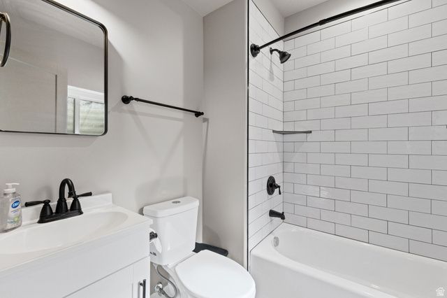 6976 S KOKOPELLI CT, West Jordan, UT 84081