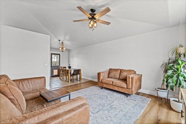 6976 S KOKOPELLI CT, West Jordan, UT 84081