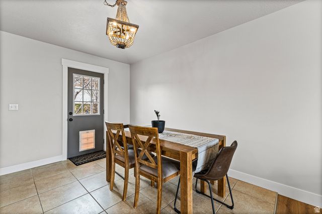 6976 S KOKOPELLI CT, West Jordan, UT 84081