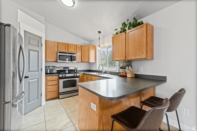 6976 S KOKOPELLI CT, West Jordan, UT 84081