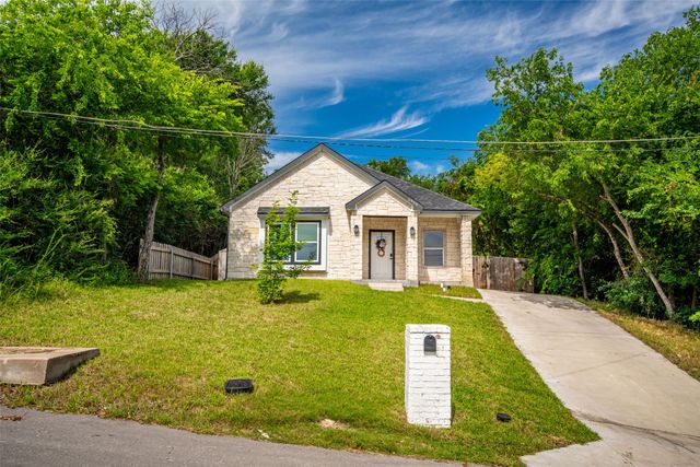 2955 Pearl Avenue, Fort Worth, TX 76106