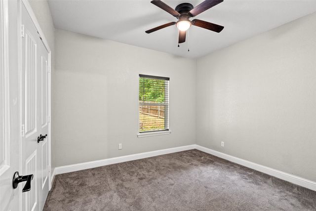 2955 Pearl Avenue, Fort Worth, TX 76106