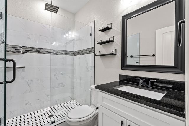 2955 Pearl Avenue, Fort Worth, TX 76106