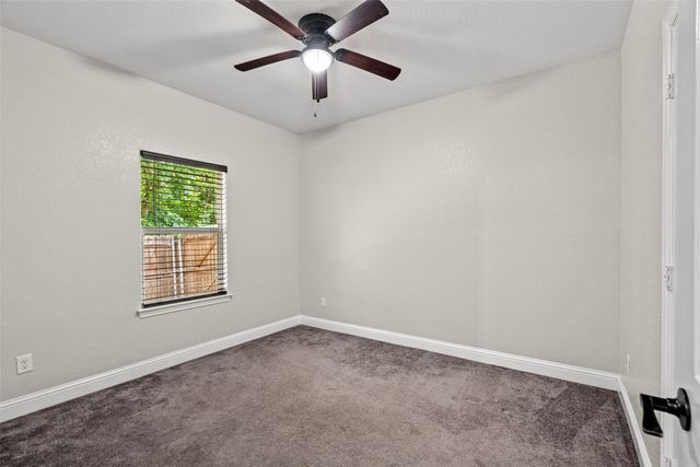 2955 Pearl Avenue, Fort Worth, TX 76106