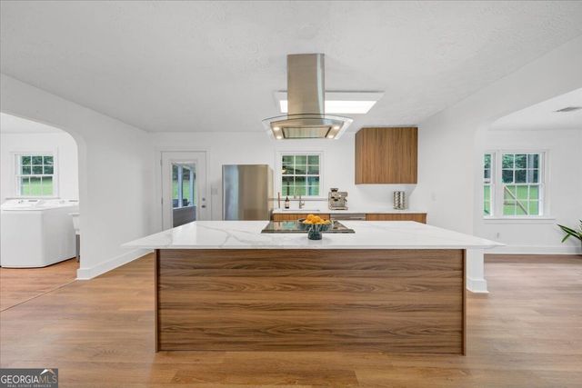 120 Creekwood Lane, Fayetteville, GA 30214