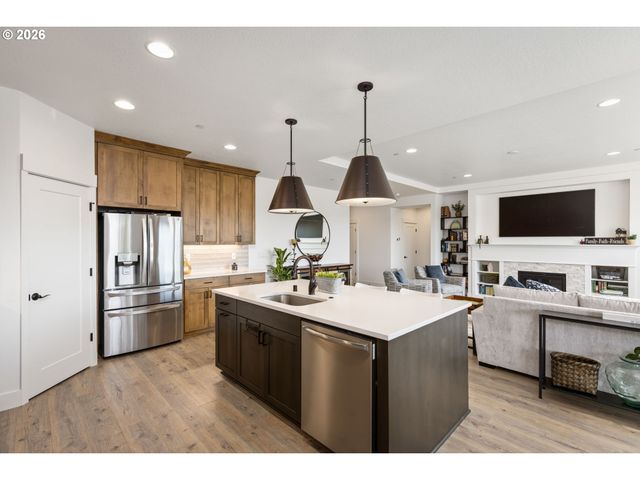 4601 S 13TH Way, Ridgefield, WA 98642
