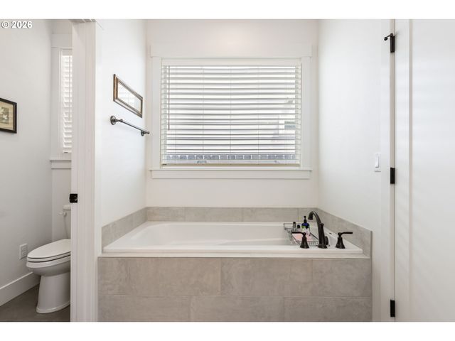 4601 S 13TH Way, Ridgefield, WA 98642