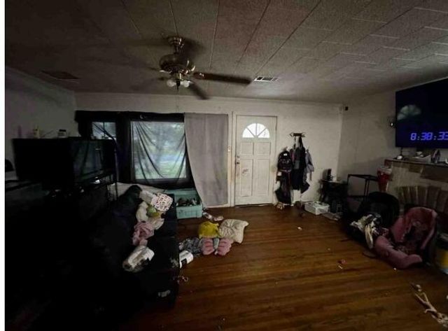 600 Anacoco, Leesville, LA 71446