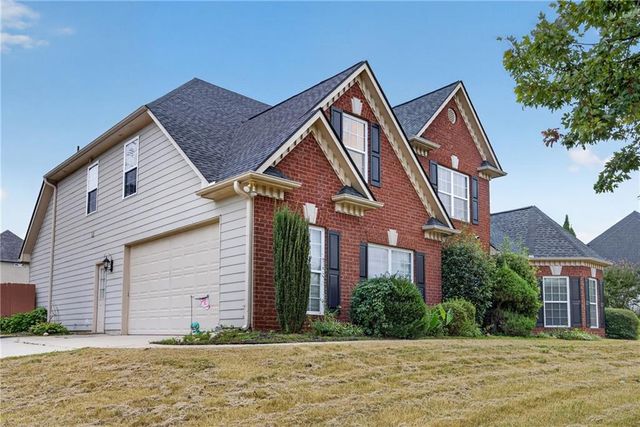 8100 Powhattan Court, Mcdonough, GA 30252