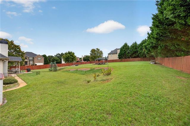 8100 Powhattan Court, Mcdonough, GA 30252
