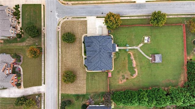 8100 Powhattan Court, Mcdonough, GA 30252