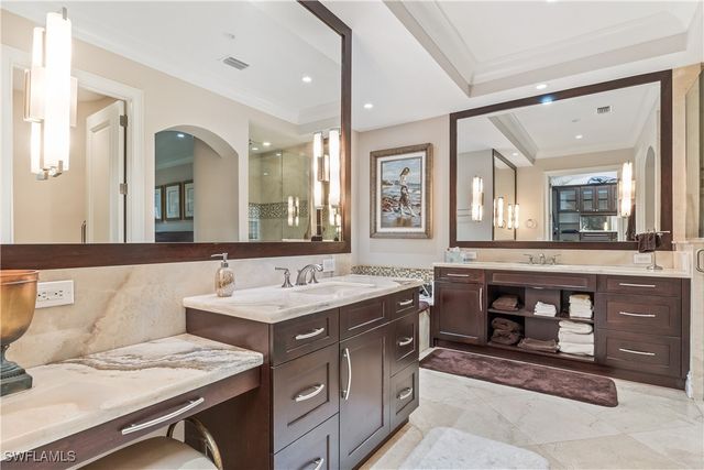 645 Via Mezner VIA 804, Naples, FL 34108