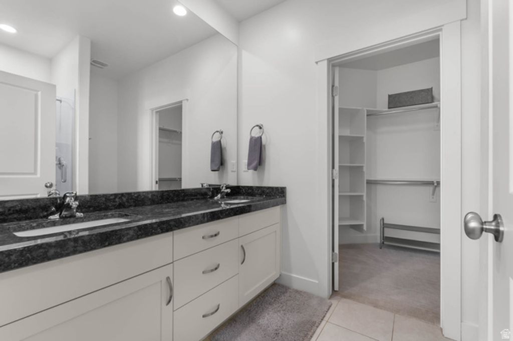 Image 15 of property listing at 4172 S KIERA HILL LN, Millcreek, UT 84107