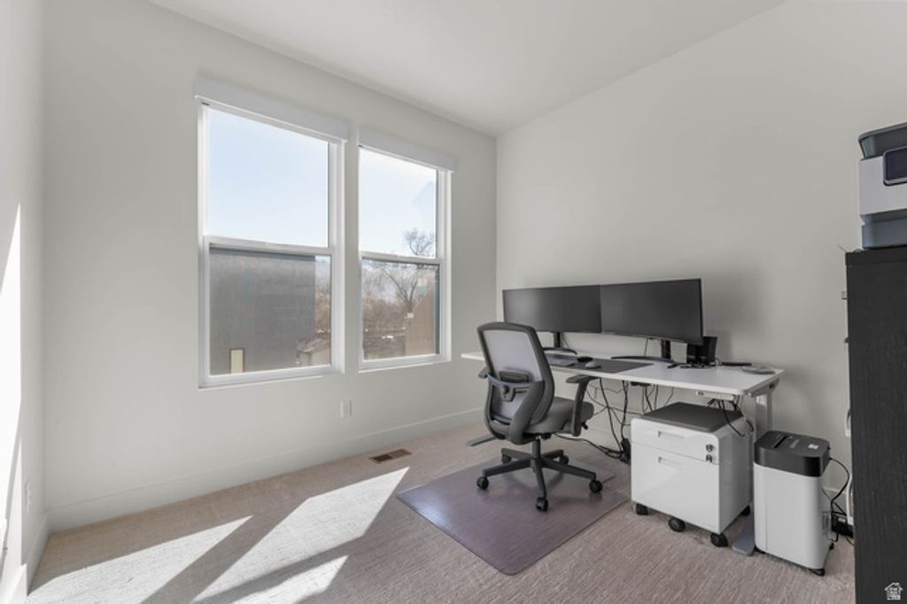 Image 19 of property listing at 4172 S KIERA HILL LN, Millcreek, UT 84107