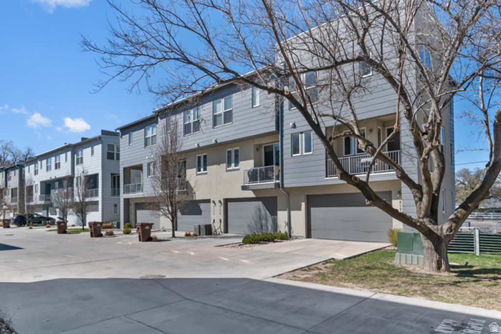 Image 22 of property listing at 4172 S KIERA HILL LN, Millcreek, UT 84107