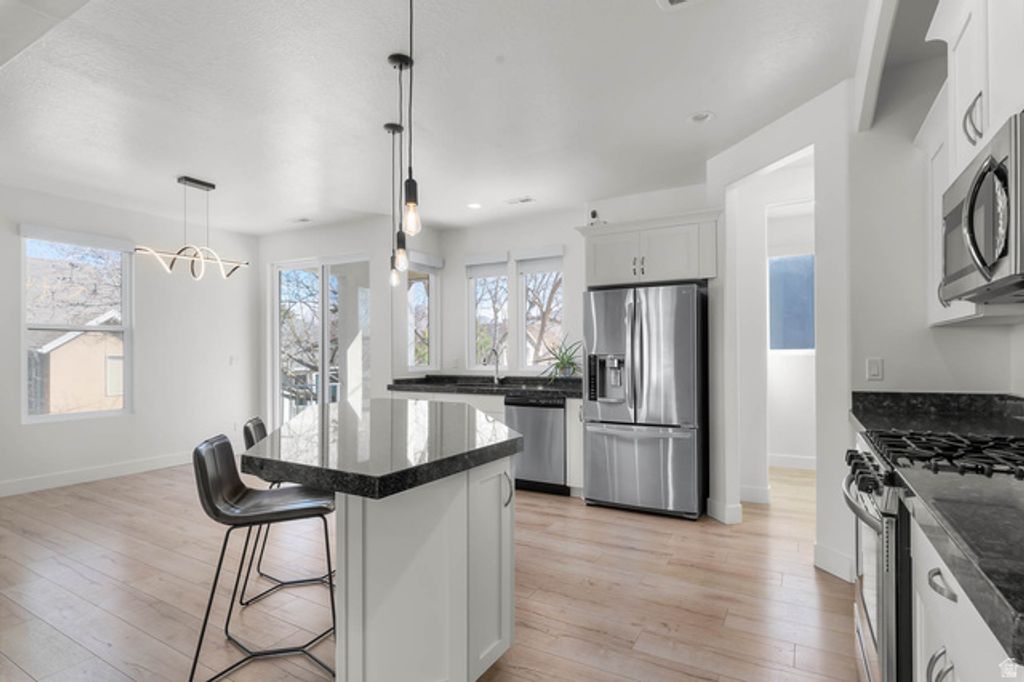 Image 9 of property listing at 4172 S KIERA HILL LN, Millcreek, UT 84107