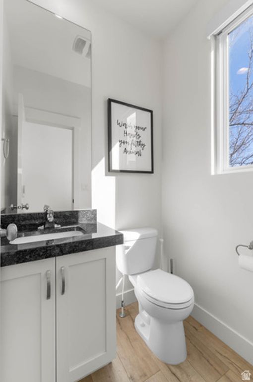 Image 10 of property listing at 4172 S KIERA HILL LN, Millcreek, UT 84107