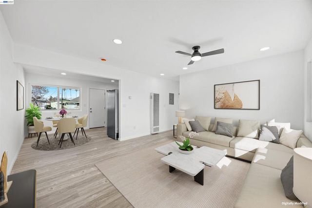 6628 Helen Ct, Oakland, CA 94608