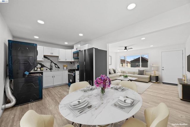 6628 Helen Ct, Oakland, CA 94608