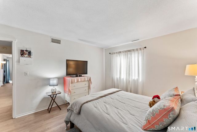 640 Heritage Village B, Southbury, CT 06488