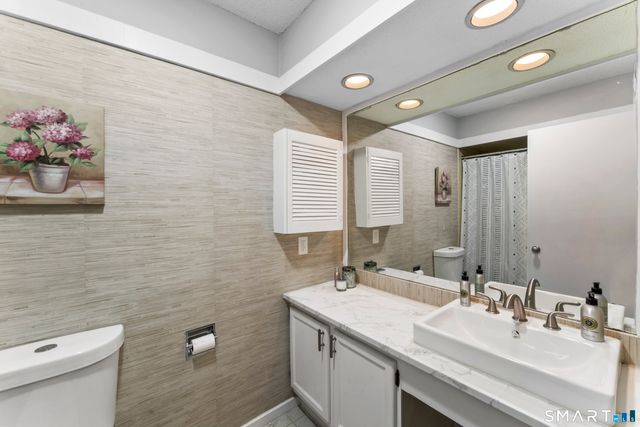 640 Heritage Village B, Southbury, CT 06488