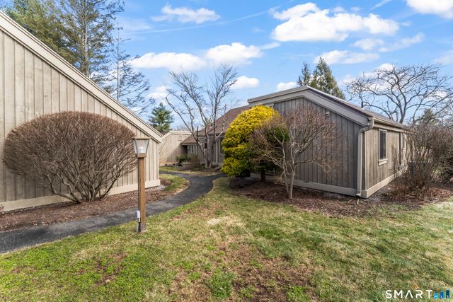 640 Heritage Village B, Southbury, CT 06488