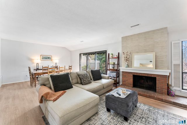 640 Heritage Village B, Southbury, CT 06488