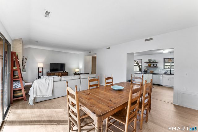 640 Heritage Village B, Southbury, CT 06488